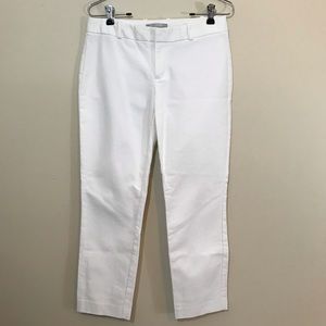 Gap women’s size 0 slim cropped white pants